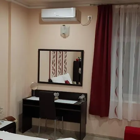 Club Motel