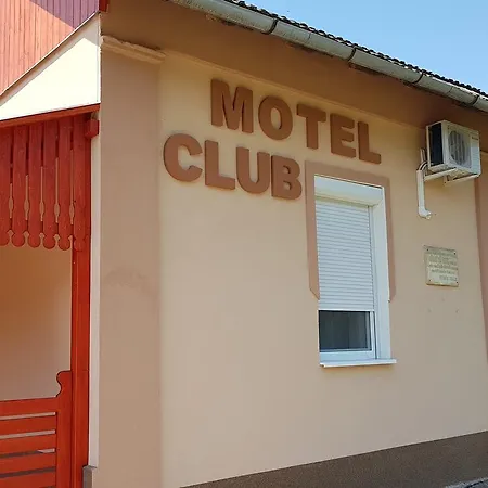 モーテル Club Kétegyháza